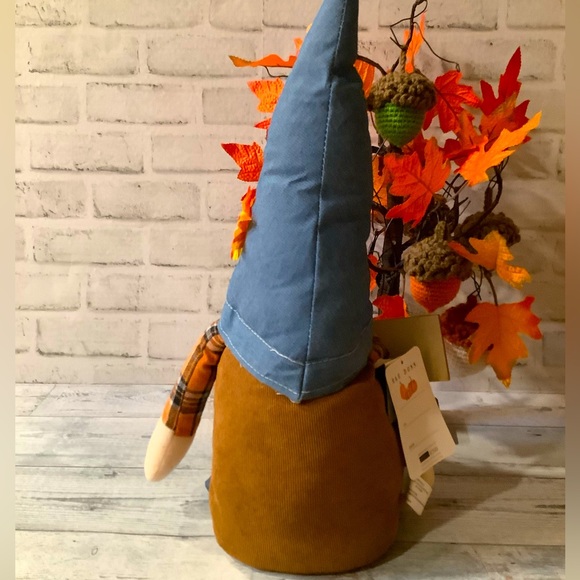 Rae Dunn Fall Thankful Gnome - Picture 2 of 3